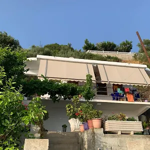 Sea La Vie Anesti Apartment