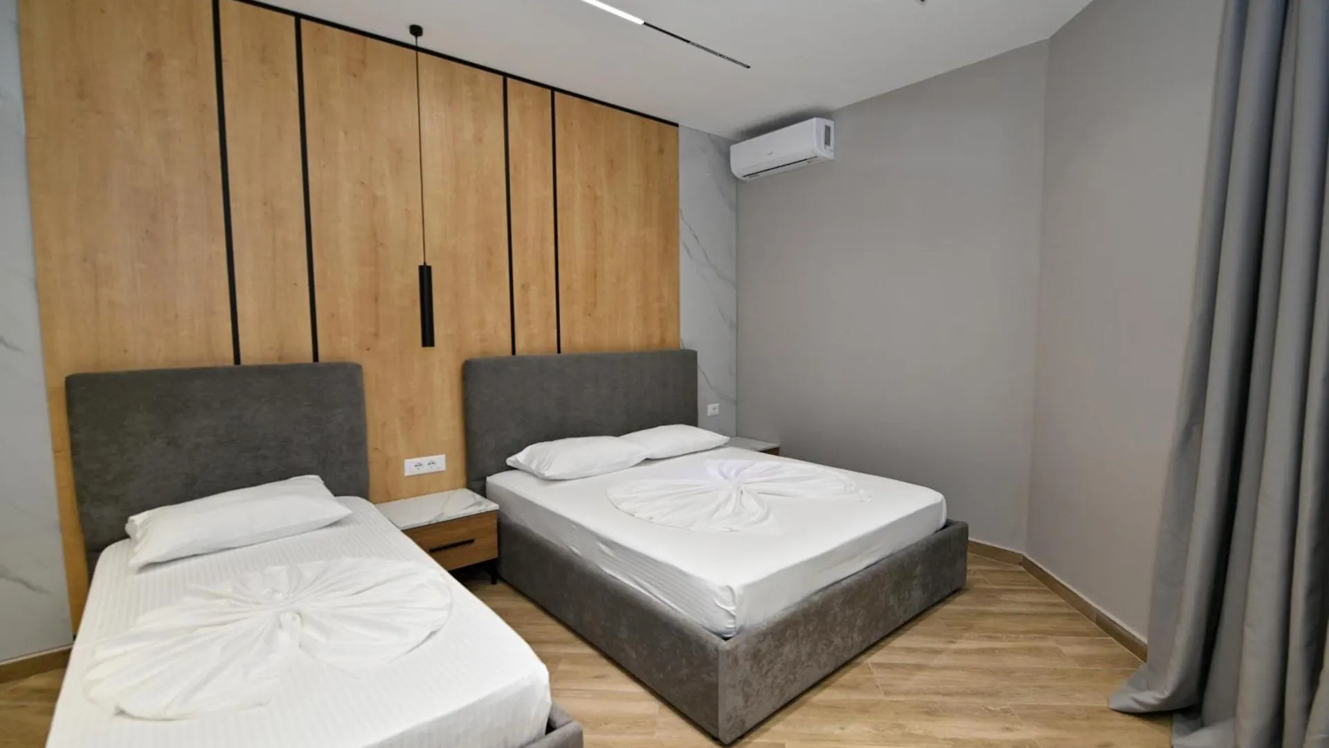 Monduro Hotel Durrës Homestay szállás