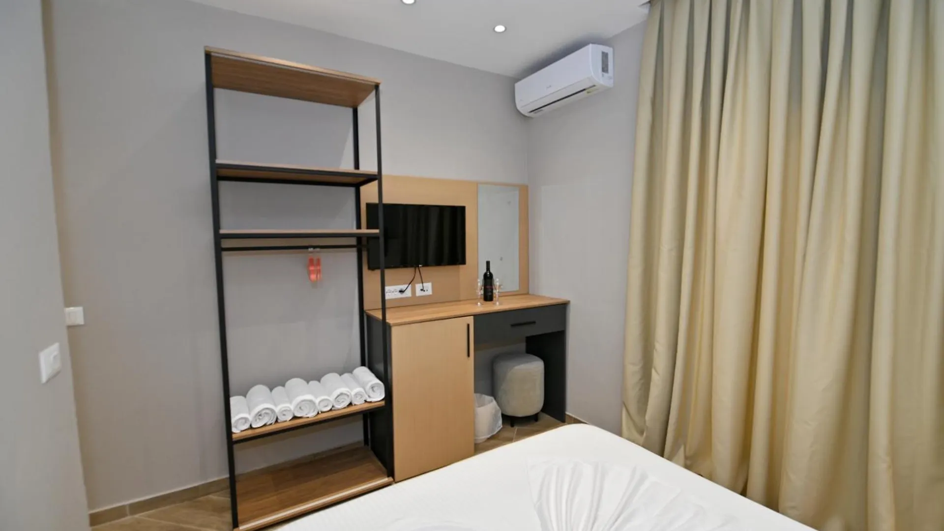 Monduro Hotel Durrës 阿尔巴尼亚