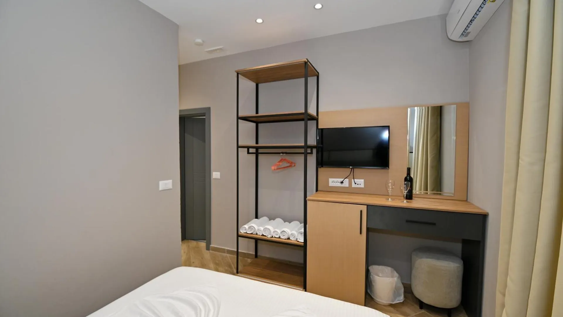 Monduro Hotel Durrës