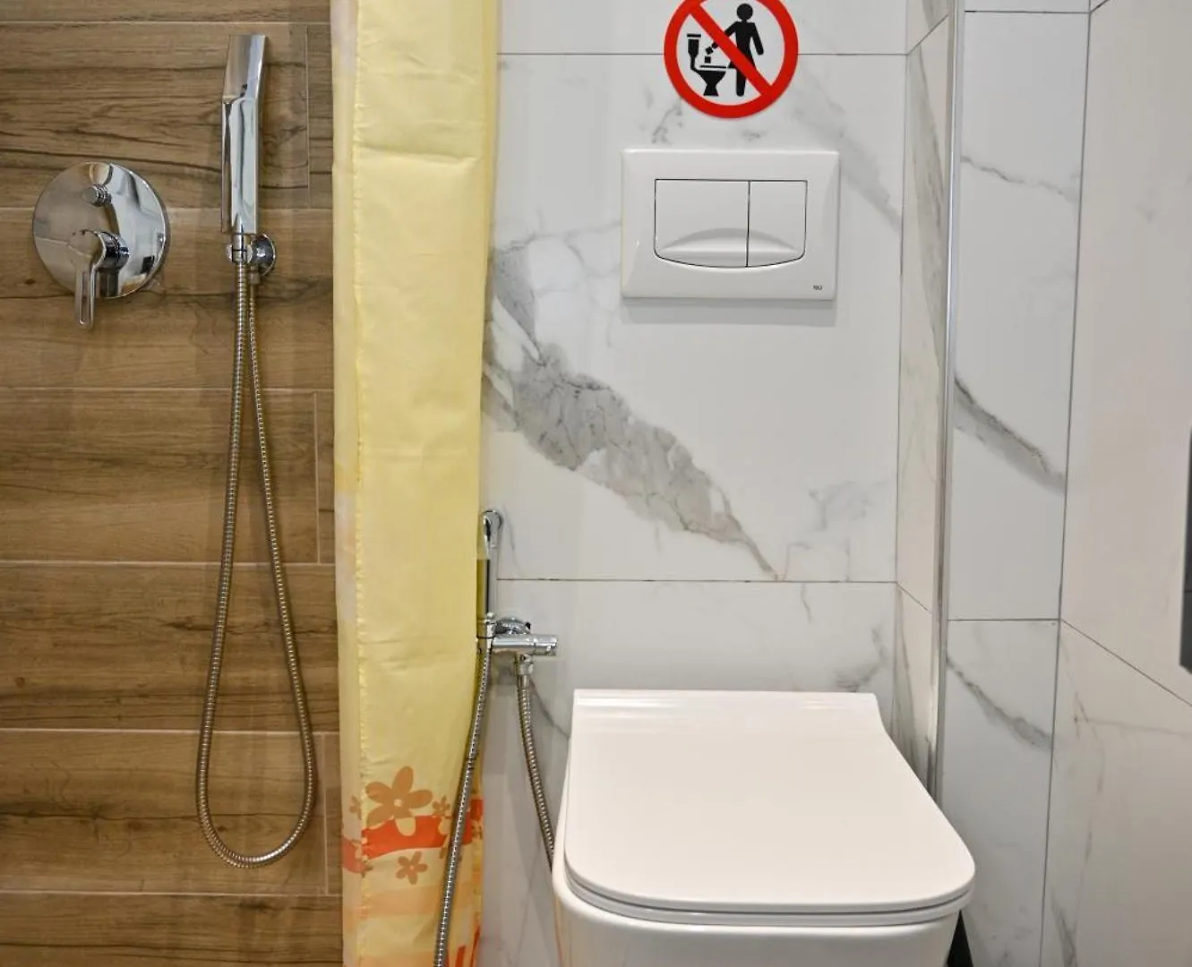 Monduro Hotel Durrës Homestay szállás